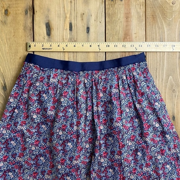 Tommy Hilfiger Floral Mini Skirt Blue Red Size 6 - Picture 2 of 6